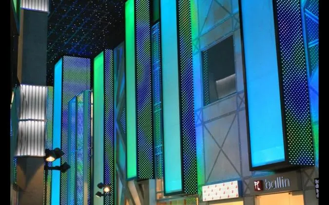 Vegas Mall – Ginza Street